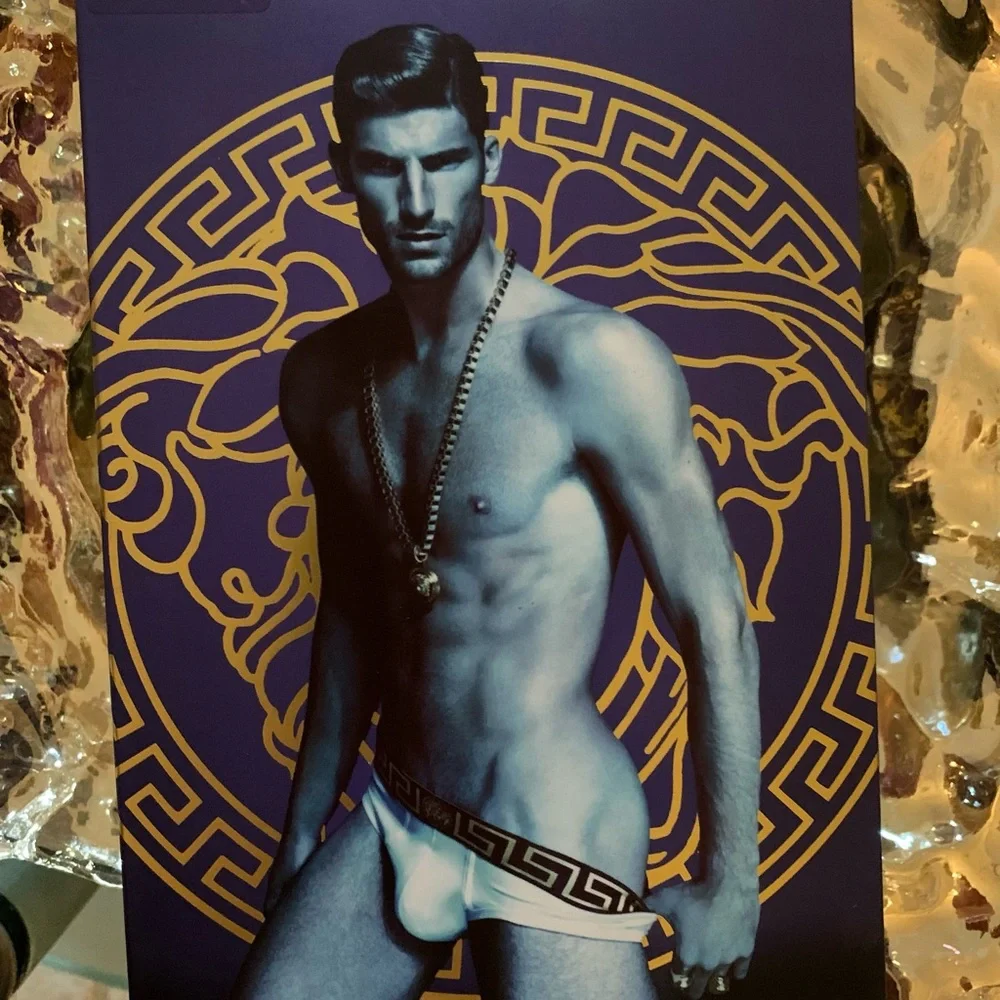 VERSACE - Picture 10 of 10